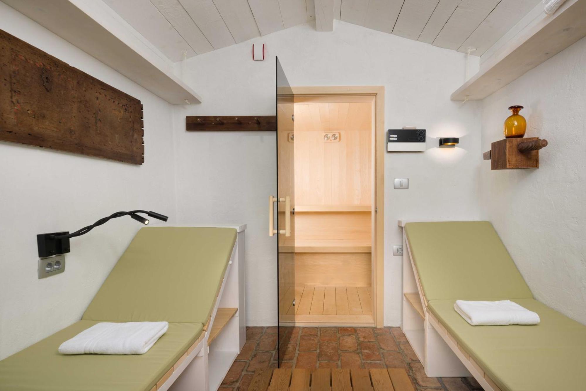Villa Artes With Free Hot Tub & Sauna Branik Eksteriør billede
